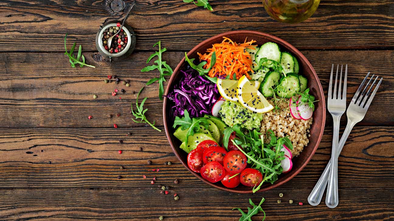 Điều chỉnh lượng calo và các món ăn trong thực đơn ăn chay giảm cân để phù hợp với bản thân.