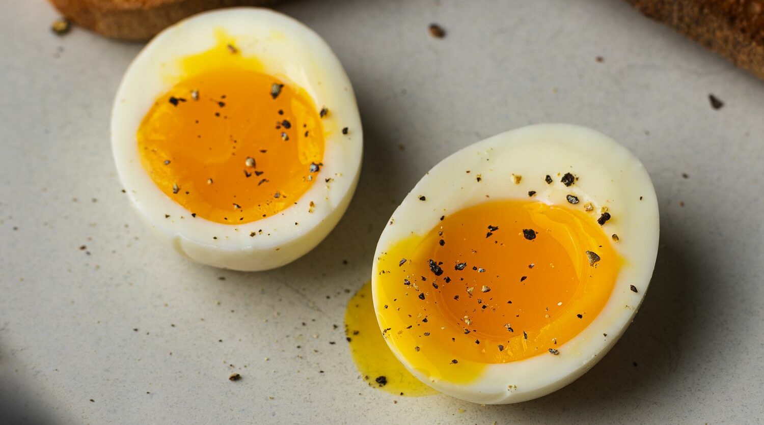 Một quả trứng chỉ chứa 78 calo, giúp giảm cân hiệu quả.