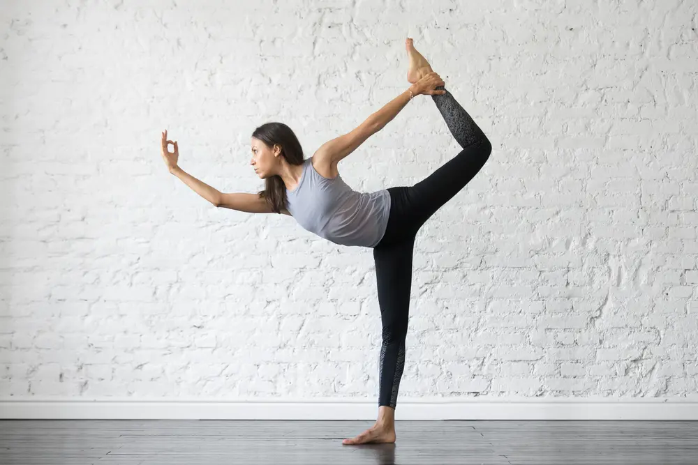 Kiên trì luyện tập các bài tập yoga giảm mỡ đùi giúp thân hình thon gọn, khỏe đẹp.