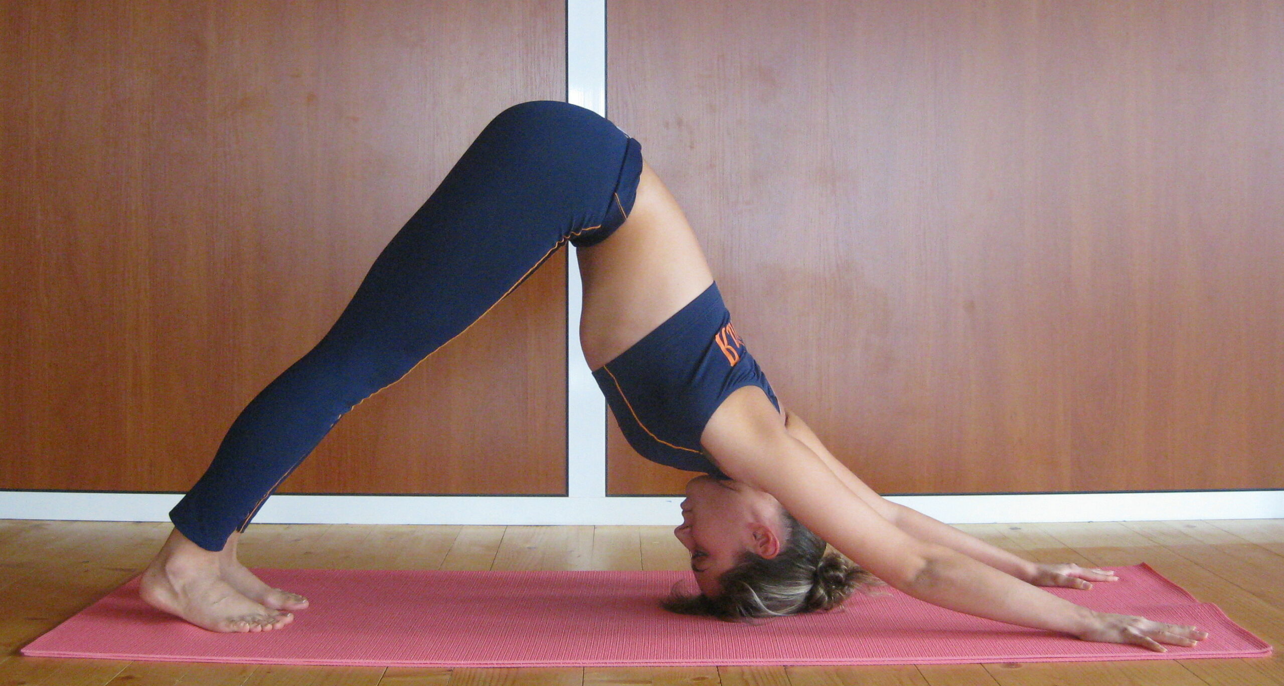 bài tập yoga chữa thoái hóa đốt sống lưng