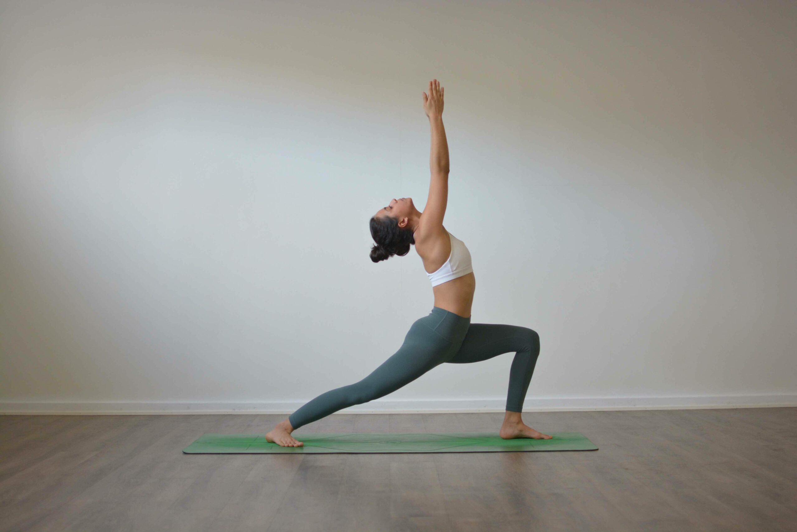 bài tập yoga chữa thoái hóa đốt sống lưng