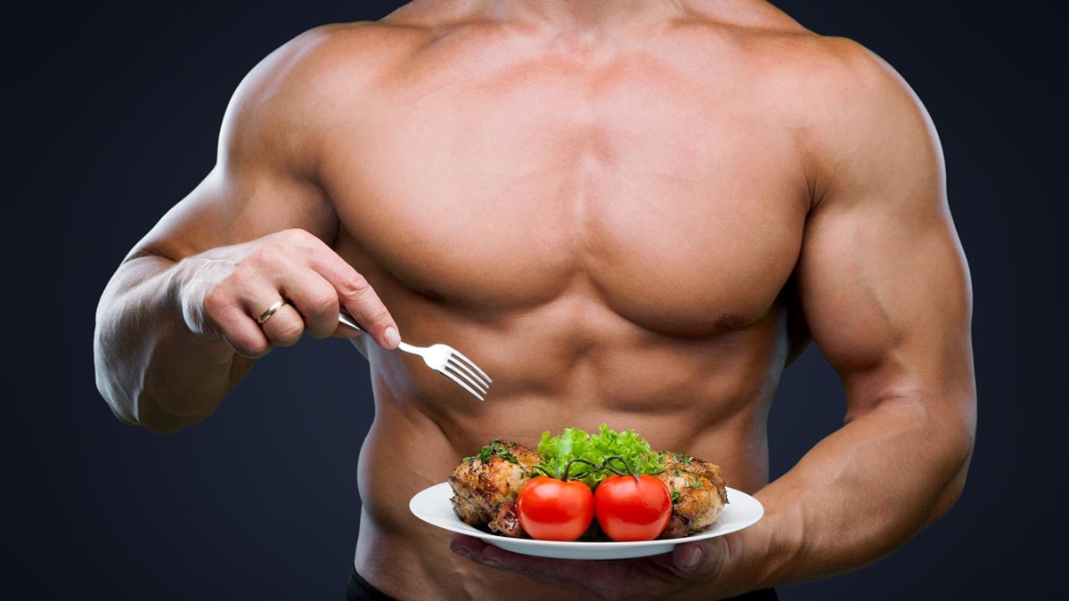 Bổ sung các thực phẩm tăng cơ vào thực đơn hàng ngày để tăng cơ bắp, cơ thể dẻo dai.