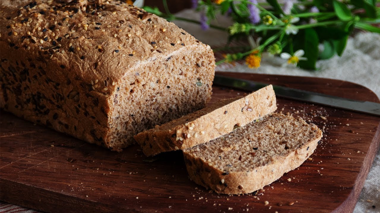 Ăn bánh mì có giảm cân không phụ thuộc vào việc bạn ăn loại bánh mì nào, lựa chọn ăn bánh mì nguyên cám tốt cho việc giảm cân.
