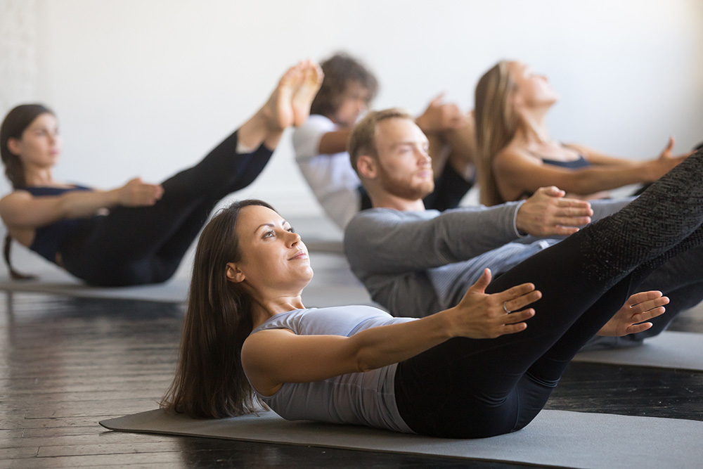 Pilates là gì? Tập Pilates giúp tăng cường sức mạnh và sự dẻo dai của cơ thể.