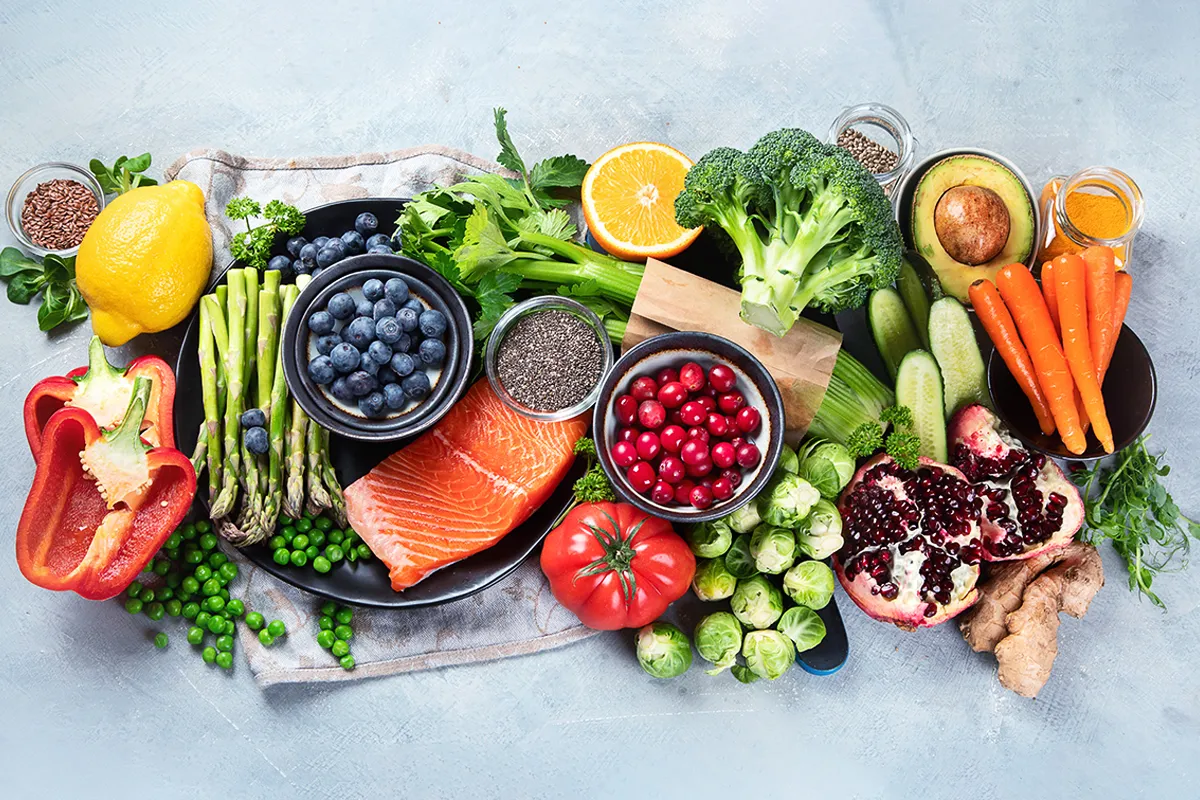 Bổ sung các thực phẩm chứa nhiều chất chống oxy hóa trong thực đơn giảm cân.