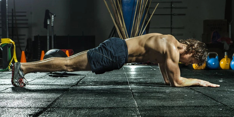 Hướng dẫn cách giảm cân cho nam bằng động tác plank