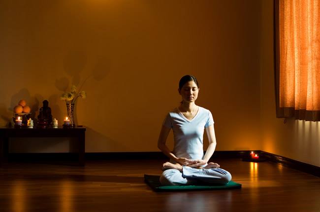 Thiền niệm Phật giúp thanh tịnh tâm trí, giảm căng thẳng, lo âu, phát triển lòng từ bi, trí tuệ.