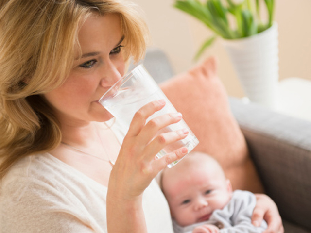 Chọn đúng loại vitamin tổng hợp cho mẹ sau sinh sẽ giúp cơ thể mẹ phục hồi nhanh chóng.