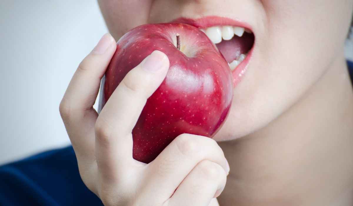 Ăn táo đem lại nhiều lợi ích cho sức khỏe.