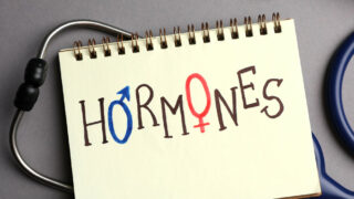 Hiểu về hormone là gì giúp chúng ta nắm bắt được những yếu tố quan trọng ảnh hưởng đến sức khỏe.