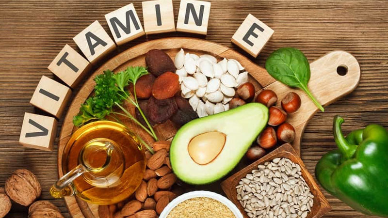 Nếu bạn tự hỏi vitamin E uống lúc nào tốt nhất, hãy thử uống vào bữa ăn sáng hoặc tối để thấy sự khác biệt.