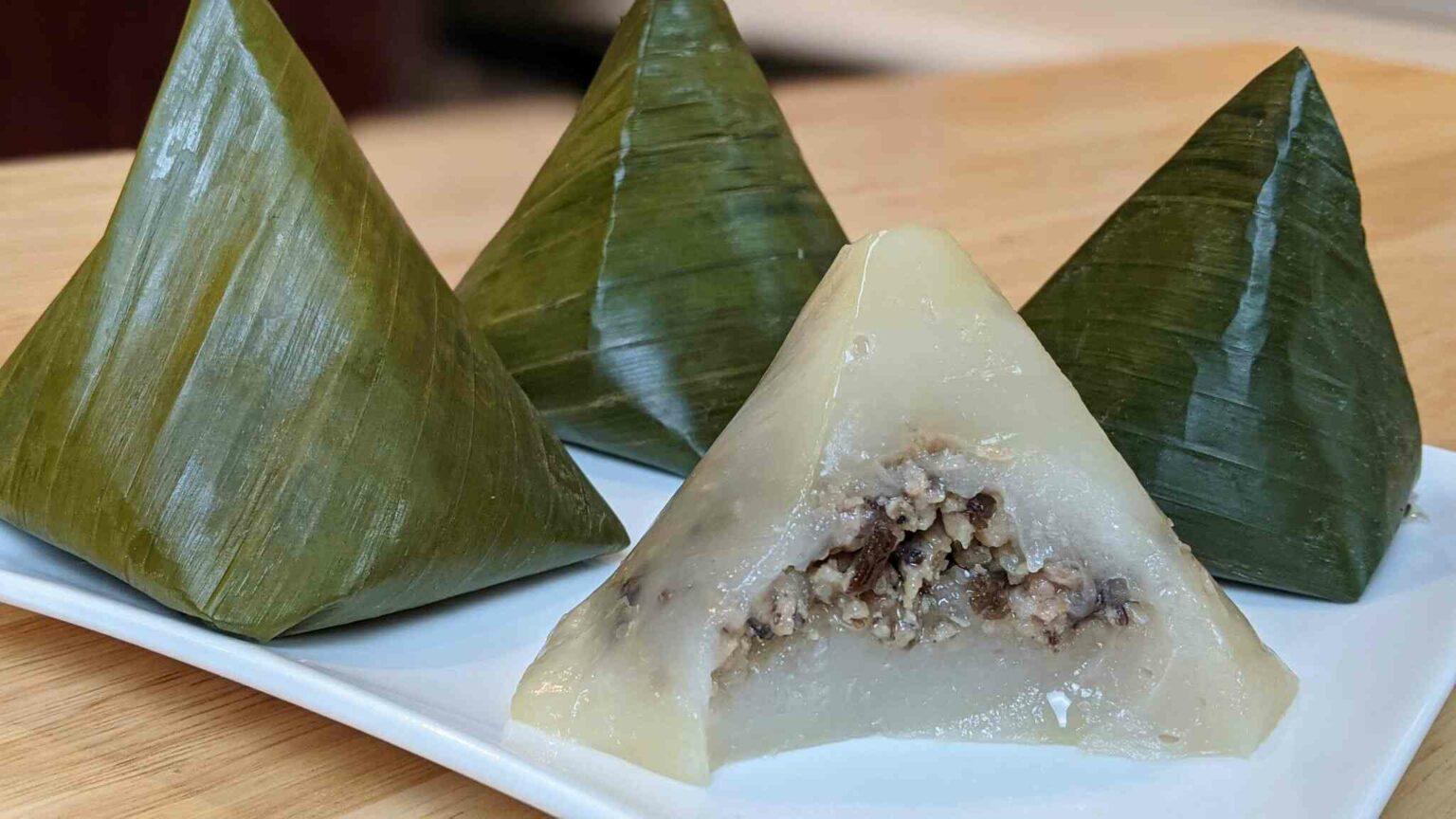 Bánh giò bao nhiêu calo? Giảm cân ăn bánh giò được không?