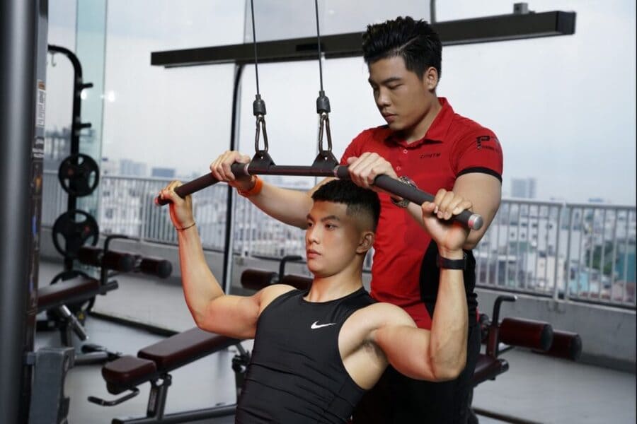 thuê huấn luyện viên gym giá bao nhiêu