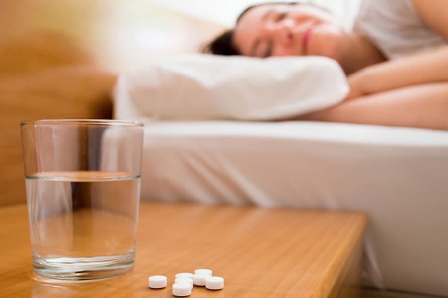 uống melatonin có hại không