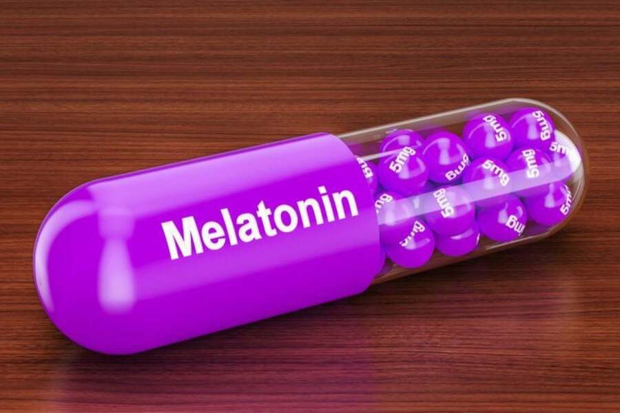 uống melatonin có hại không