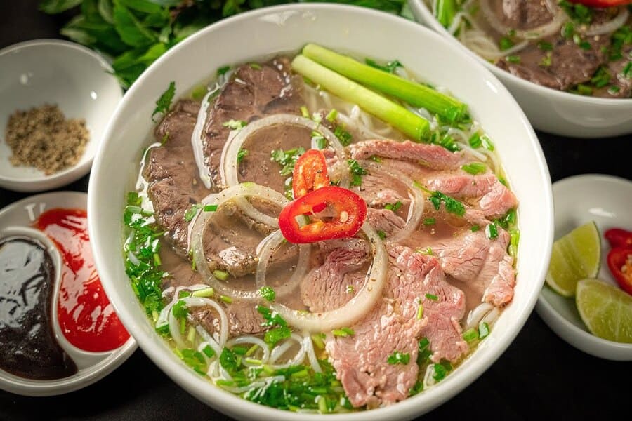 1 tô phở bao nhiêu calo