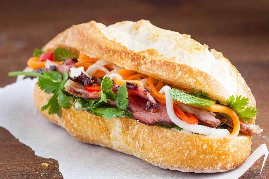 bánh mì chả bao nhiêu calo