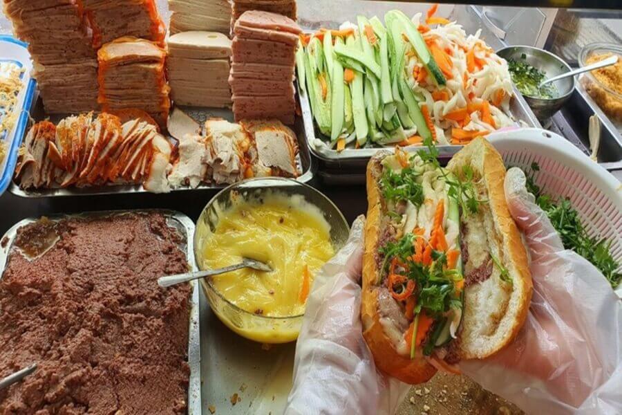 bánh mì chả bao nhiêu calo