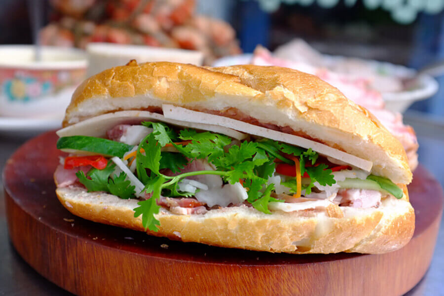 bánh mì chả bao nhiêu calo