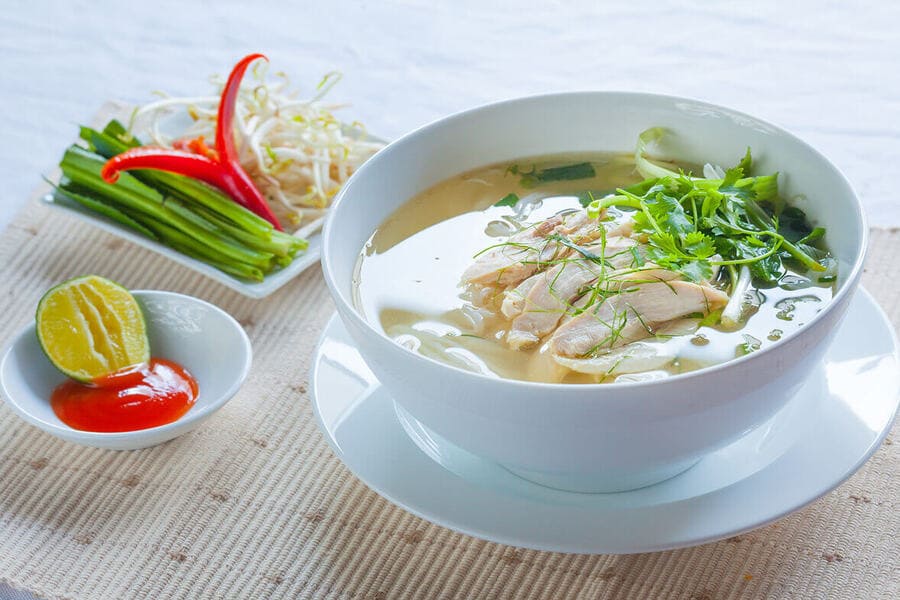 1 bát phở gà bao nhiêu calo