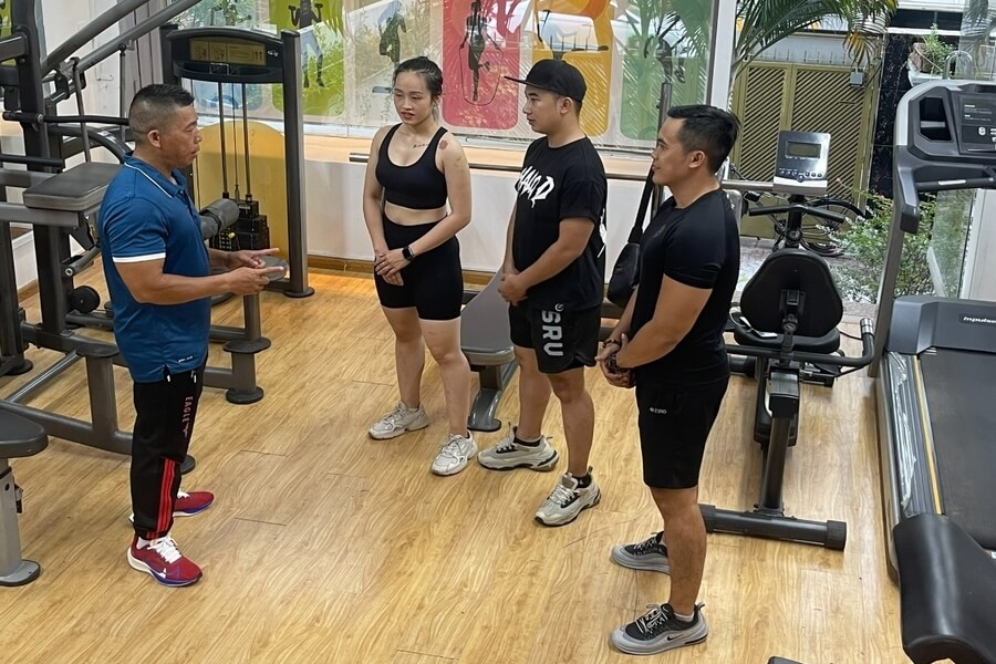 thuê huấn luyện viên gym bao nhiêu tiền