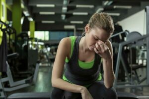 bị cảm có nên tập gym
