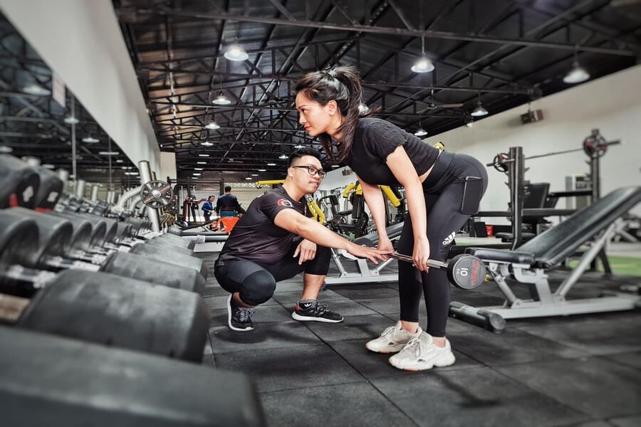 kinh nghiệm thuê pt tập gym