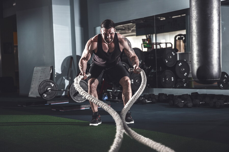 các bài tập vai cho nam tại phòng gym