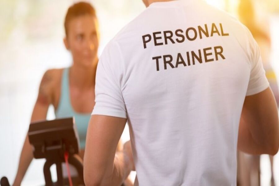 huấn luyện viên pt tập gym là gì