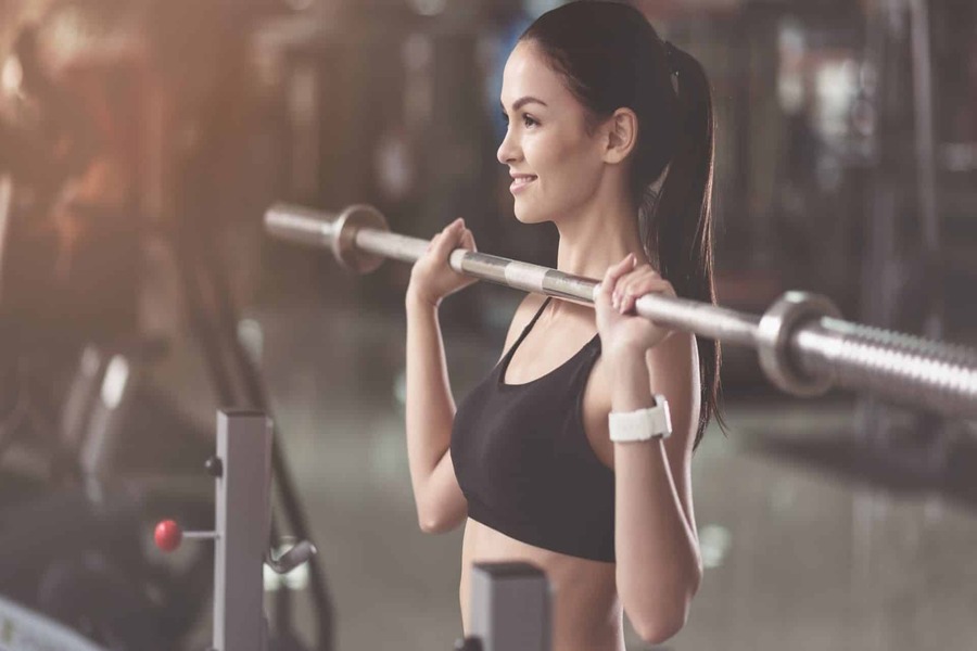 những bài tập vai thon cho nữ