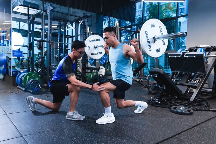 tập gym có pt giá bao nhiêu tiền
