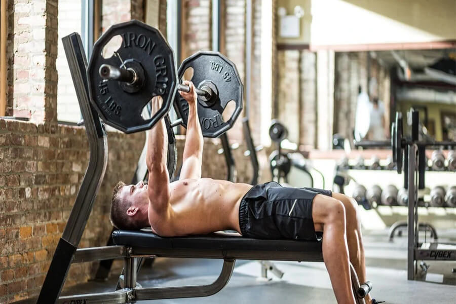 bench trong gym là gì