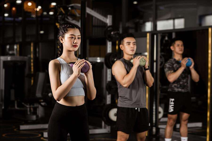 giá tiền thuê pt gym