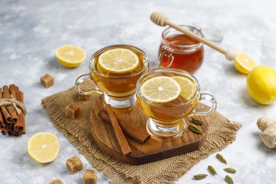 uống chanh mật ong giảm mỡ bụng