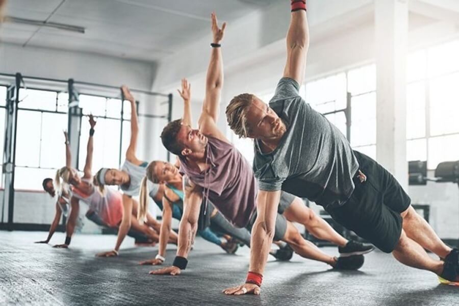 hit trong gym là gì