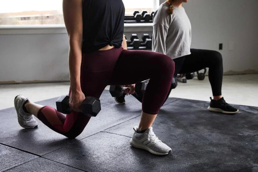 lunges là gì trong gym