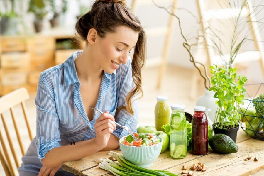 uống sinh tố bơ có mập không