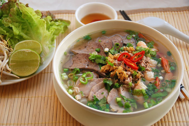 Calo hủ tiếu
