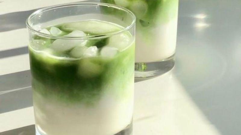 calo matcha latte