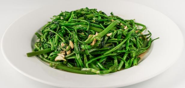 calo rau muống xào tỏi