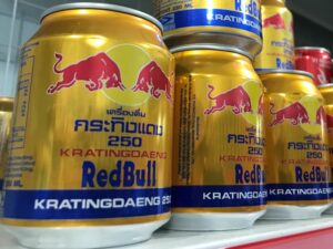 không nên uống quá 1 lon Red Bull/ngày