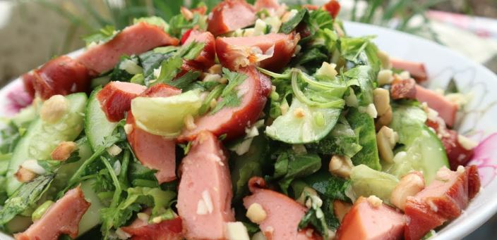 Calo xúc xích bao nhiêu