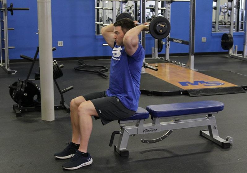 cơ tay sau với tạ đòn