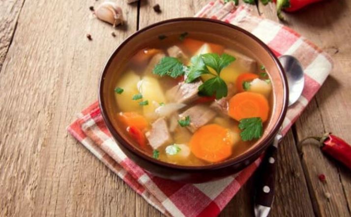 chế độ ăn uống cho người men gan cao