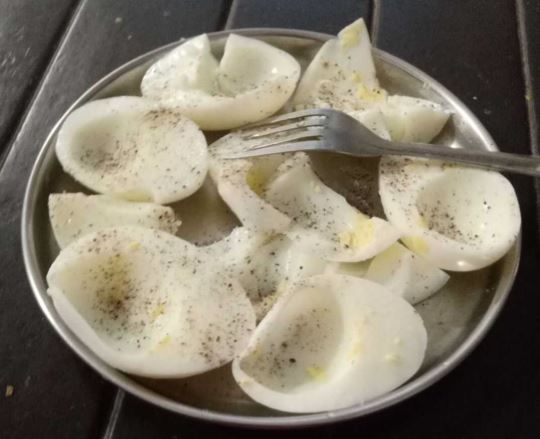 2 lòng trắng trứng bao nhiêu calo