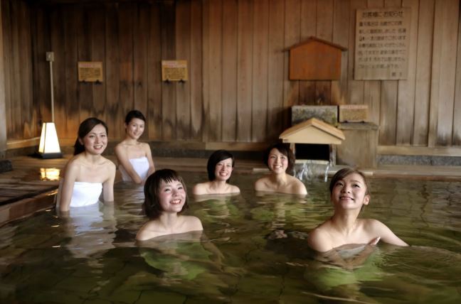 cách chữa đau vai gáy của người Nhật