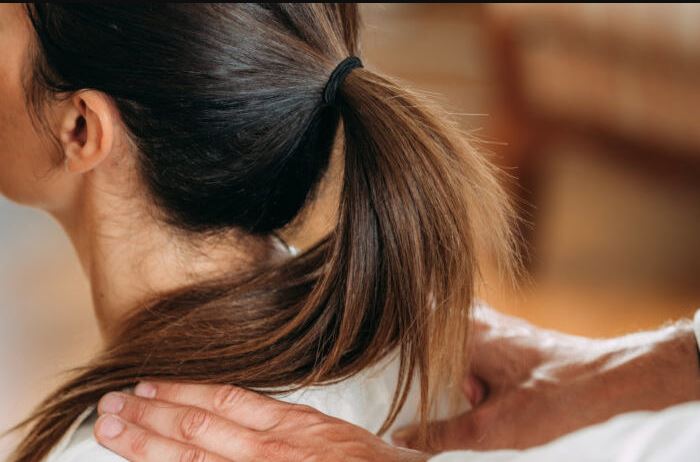 cách chữa đau vai gáy của người Nhật