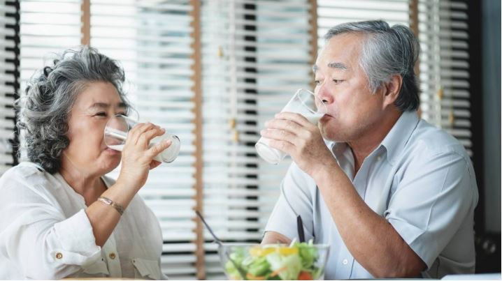 chế độ ăn uống cho người trên 50 tuổi