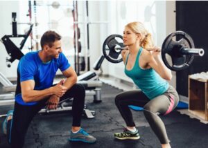 huấn luyện viên phòng fitness